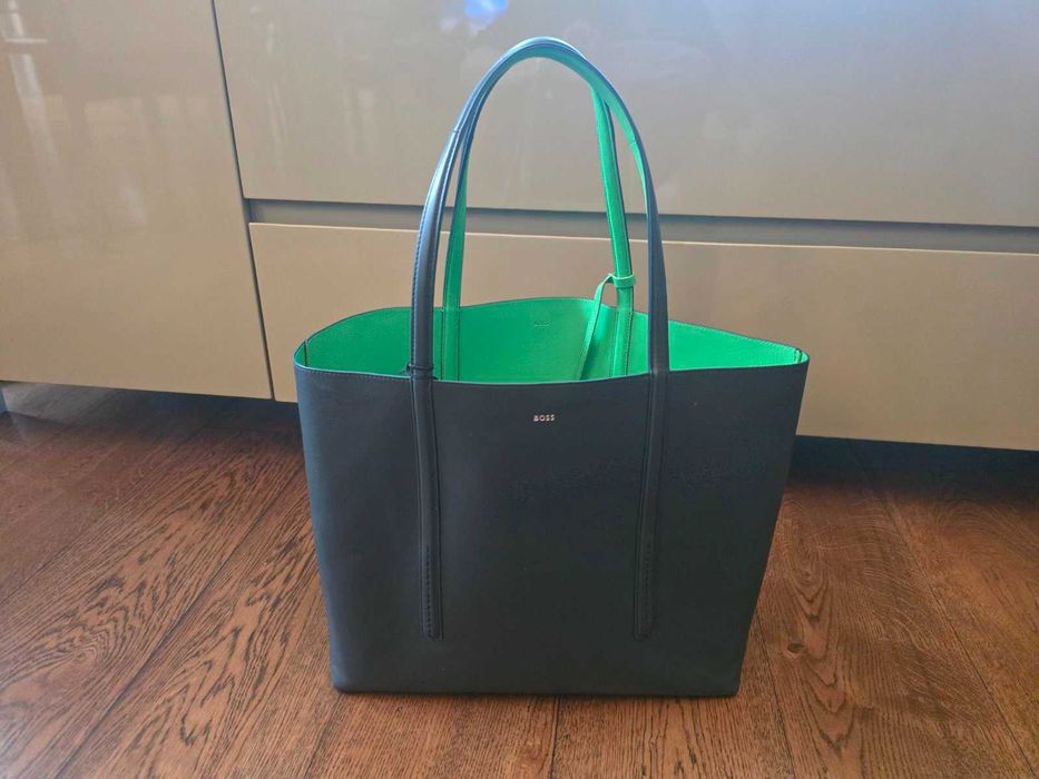 Нова! Луксозна двулицева дамска чанта BOSS Taylor Shopper-U