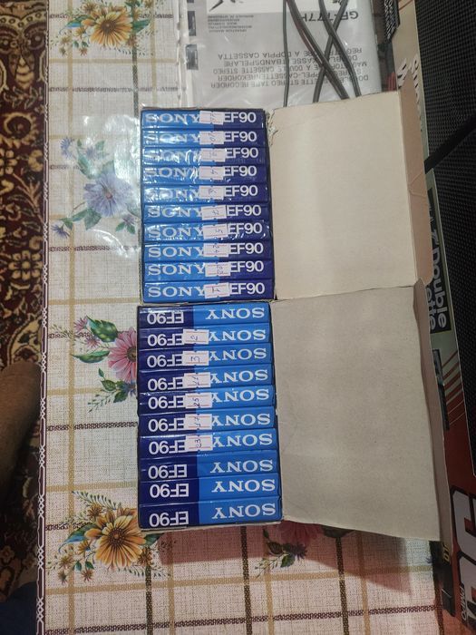 Аудиокассета SONY EF 90 сотилади