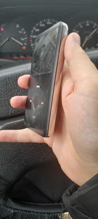 Продам айпад как современный плеер))