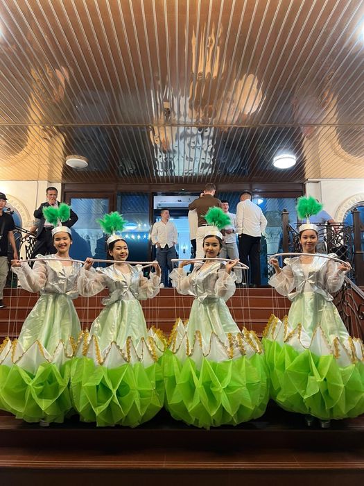 Көйлек сатылады 4 штук