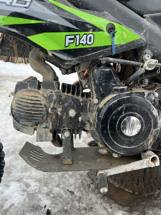Vand kxd 140cc putin utilizat