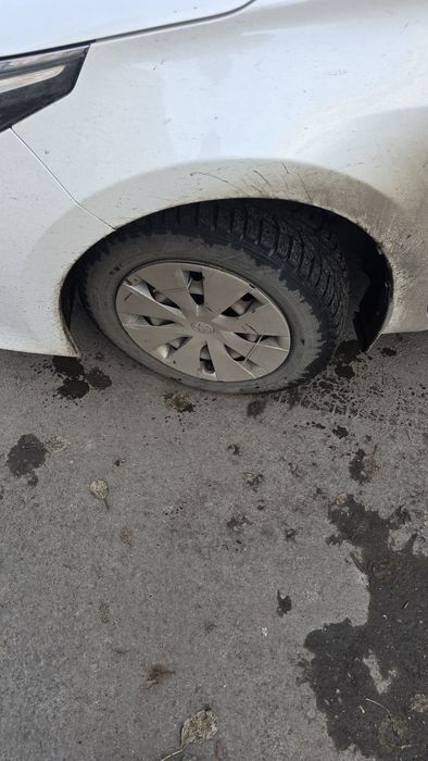 Покрышки зимние с дискам тойота