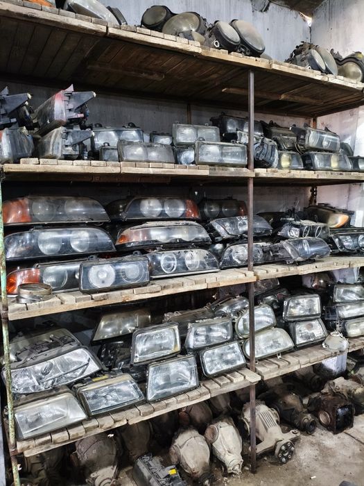 Фонари фары БМВ мерс Ауди фольц