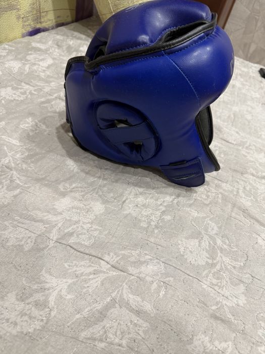 Продам шлем для бокса и кикбокса