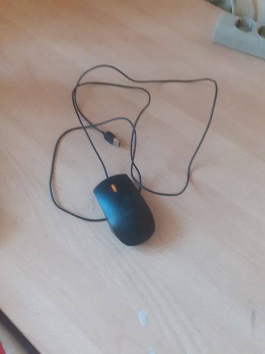 Продаю компьютерную мышку