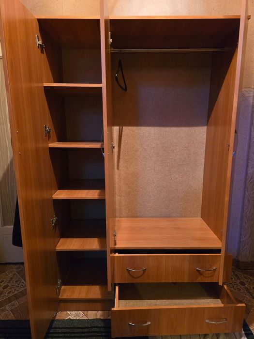 Продам прихожую из 2х предметов