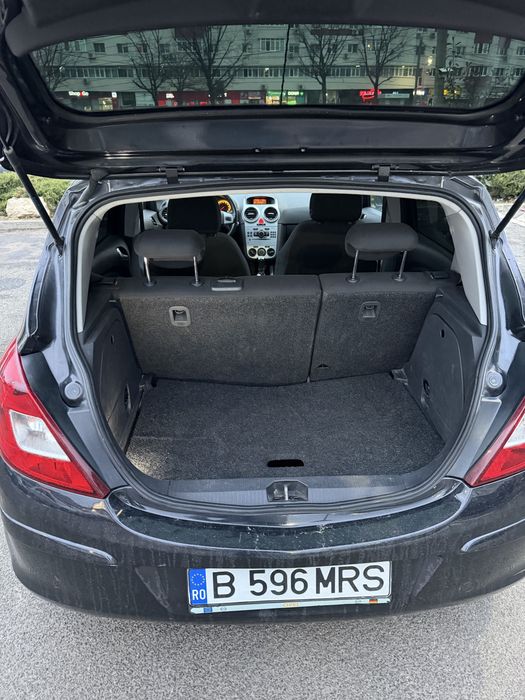 Opel Corsa  2011   -   1.2 85 cp Benzina+Gpl