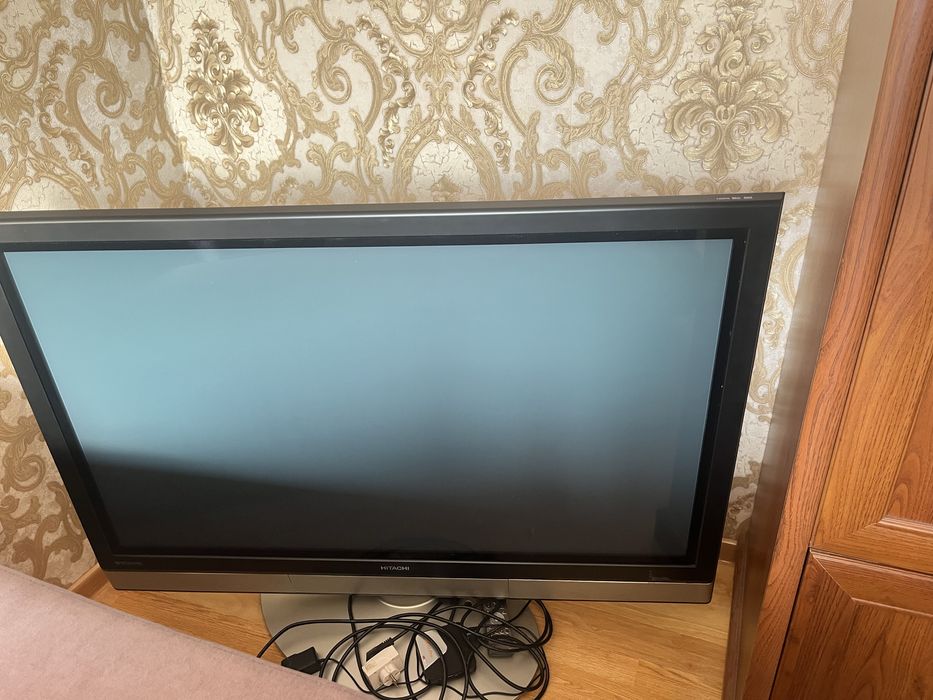 Телевизор большой
