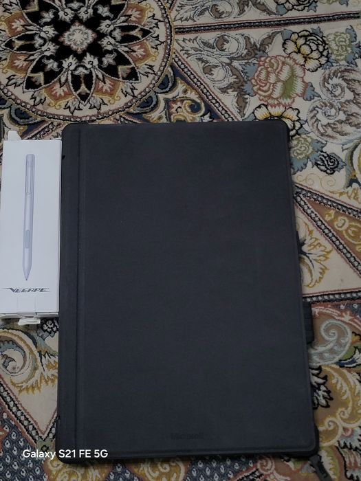 Microsoft Surface Pro 5 i5 / 4gb