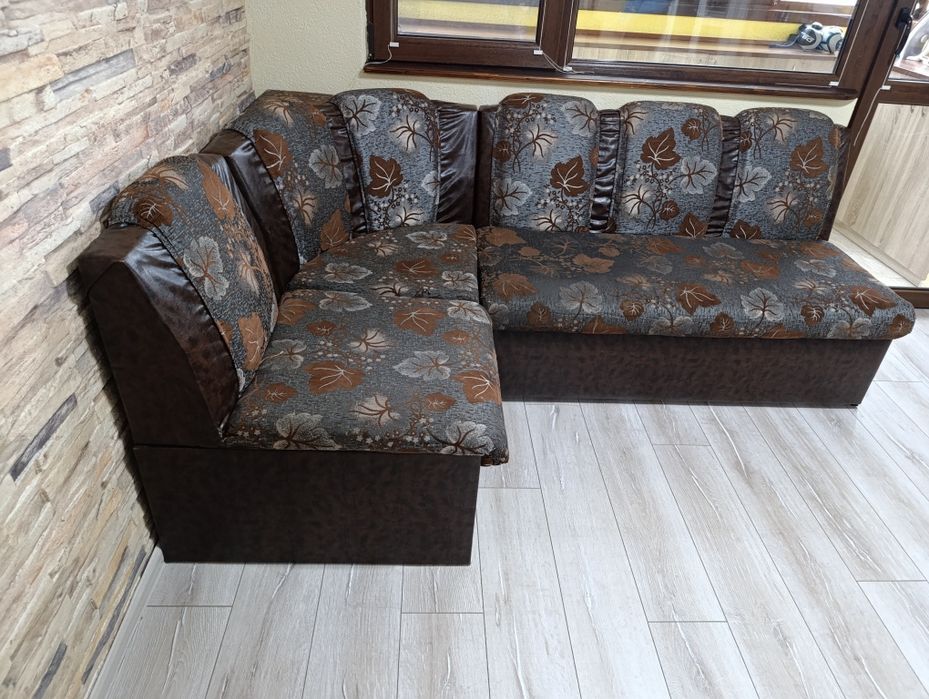 Ъглов диван разтегателен