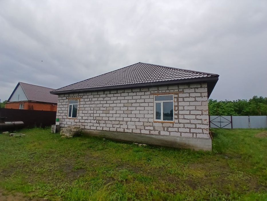 Продам дом. Находится в Садчиковке.
