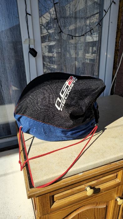 Здравейте Продавам Каска и Протектор за гръб в много добро състояние