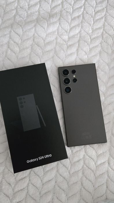 Samsung galaxy S24 ultra.