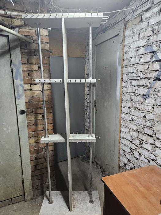 Продам полку для бизнеса