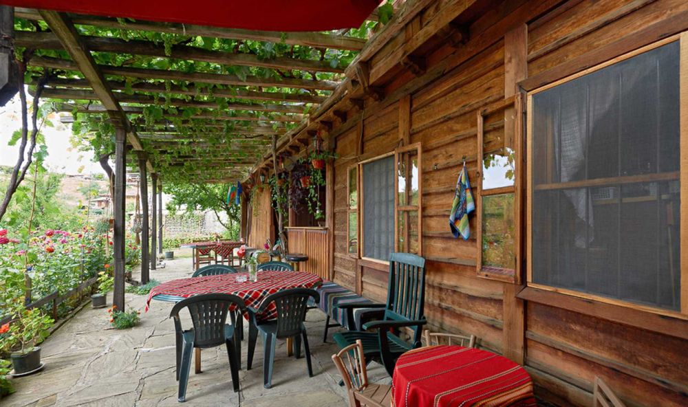 Продава се Къща в с. Жеравна, Област Сливен - 288 кв.м за 1216 €/кв.м - Снимка #2