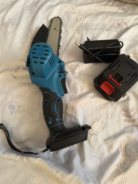 Mini drujba electrica 48V cu acumulator si incarcator predare personal