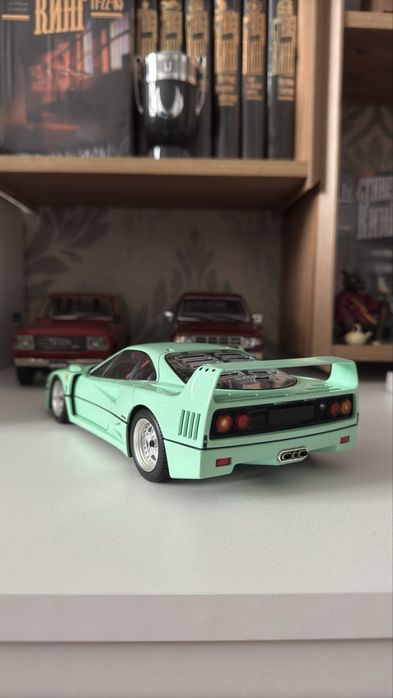 Модели 1/18 масштаб ( Kyosho )