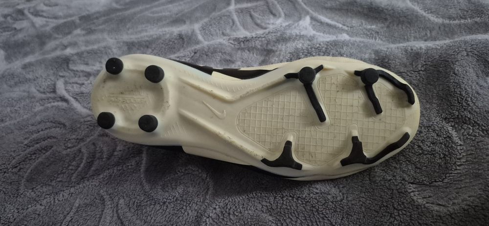 Ghete fotbal Nike Air