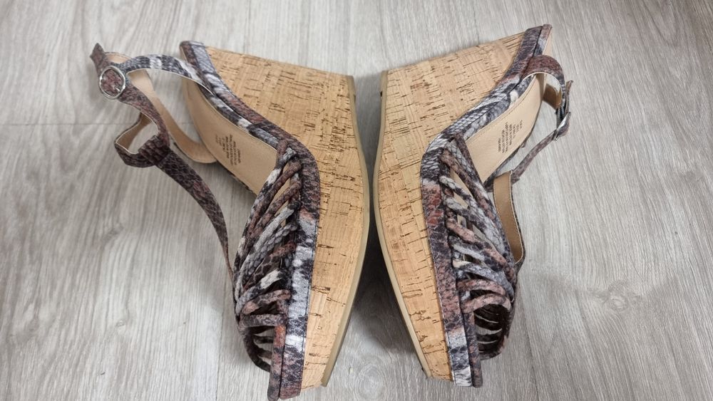 Sandale cu platforma H&M