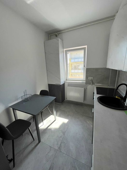 Proprietar închiriez apartament cu 2 camere, decomandat, în zona Calea Urseni