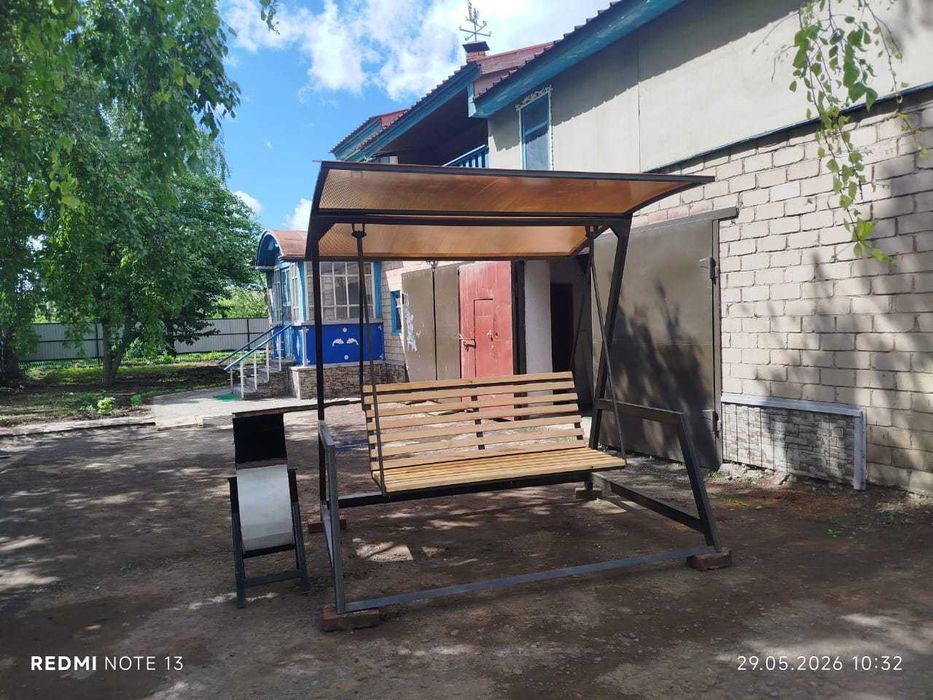 Продам беседку и урну