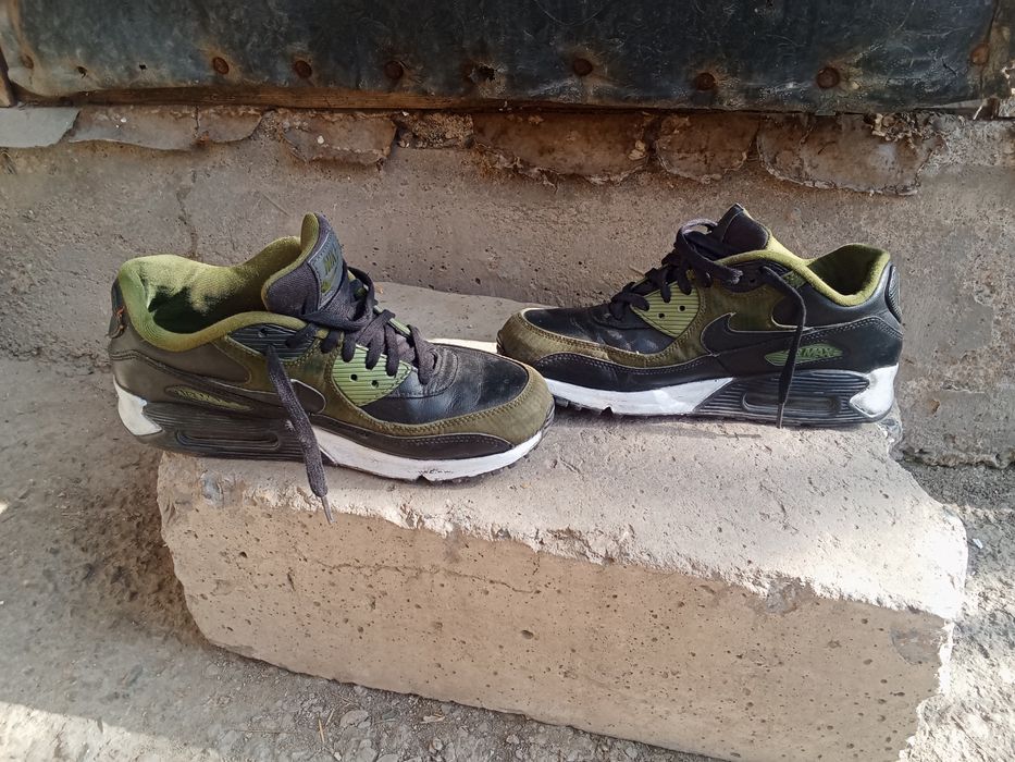 Продам кроссовка аir max