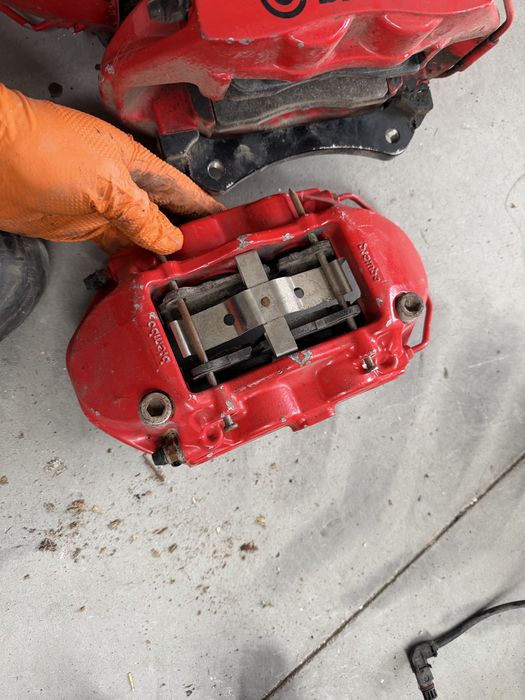 Brembo/Брембо спирачки 6 и 4 бутални апарати