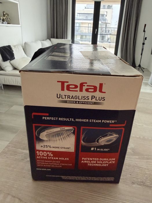 Fier de calcat tefal cu abur nou sigilat.