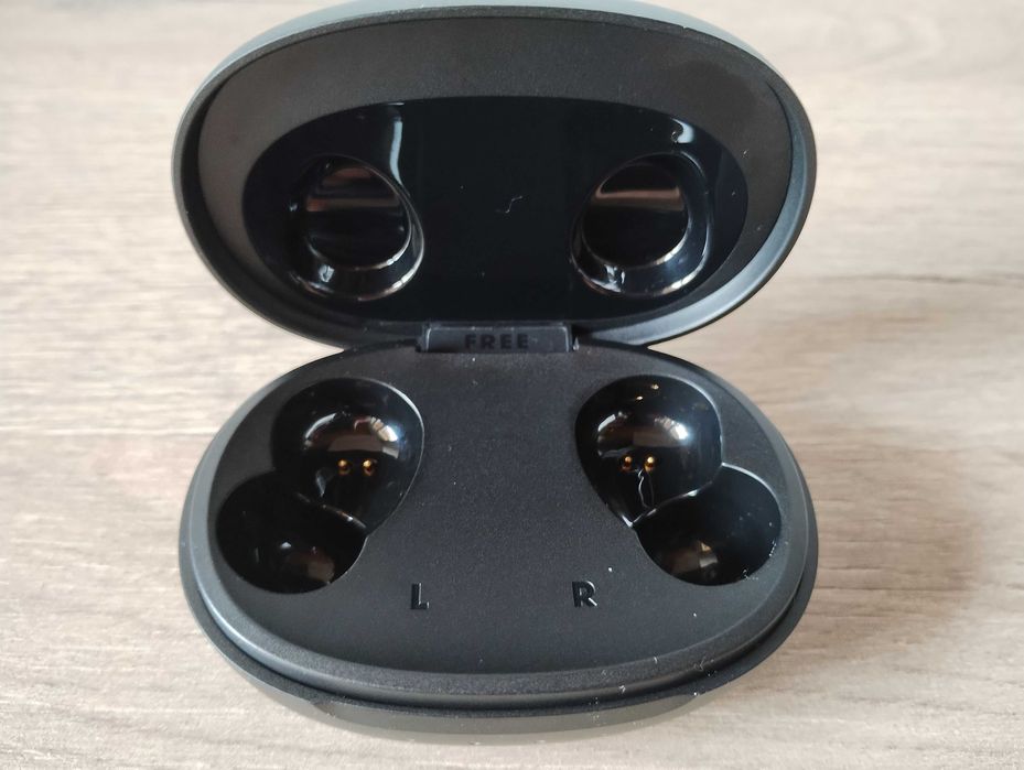JBL Free 2 само зарядна кутия