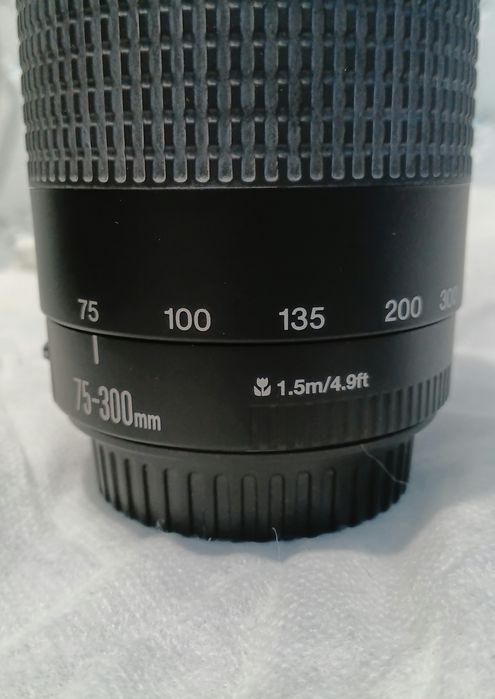 Canon EF 75-300mm.
