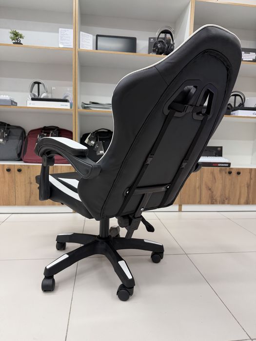 Игровой кресло Белый и Черный