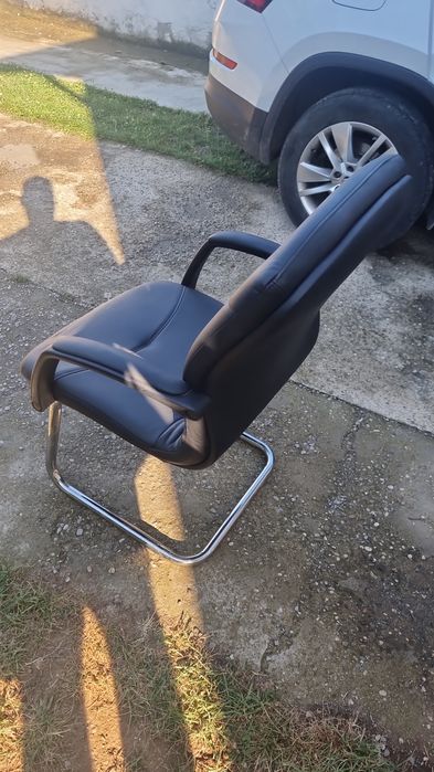 Scaun birou tip conferință