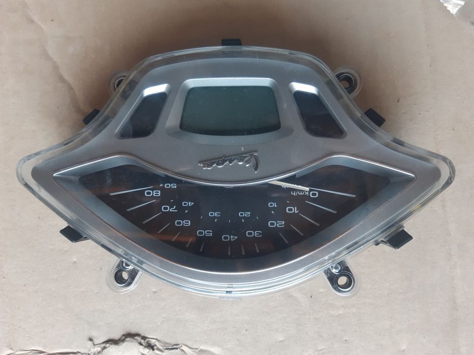 Километражини табла  за  Веспа (VESPA)-втора употреба