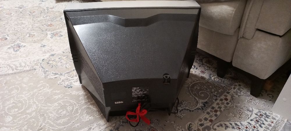 Продам бу  телевизор TOSHIBA