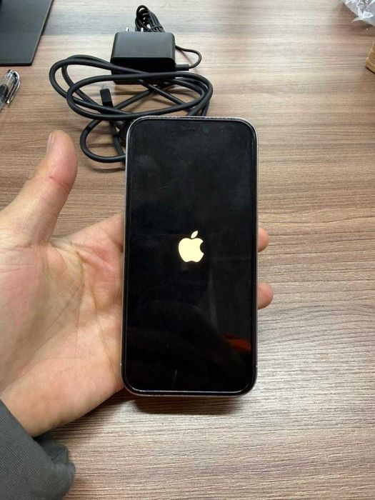 Продаю iPhone 15PRO на 256 GB