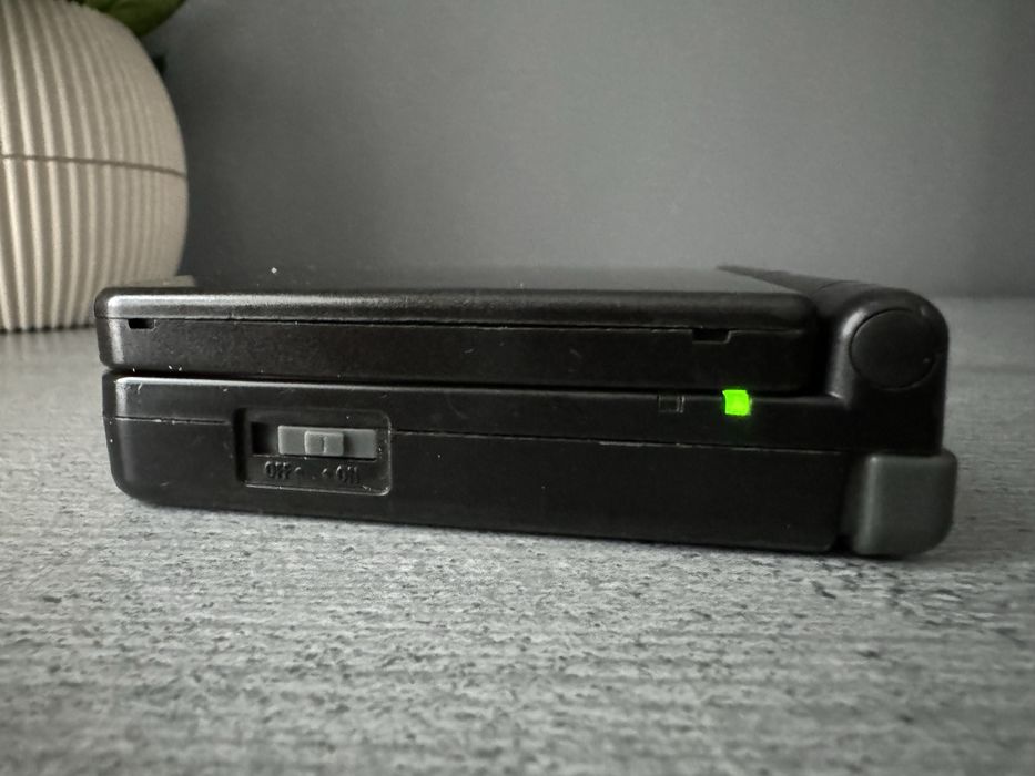 Nintendo Gameboy Advance SP + joc Zelda A Link to the Past