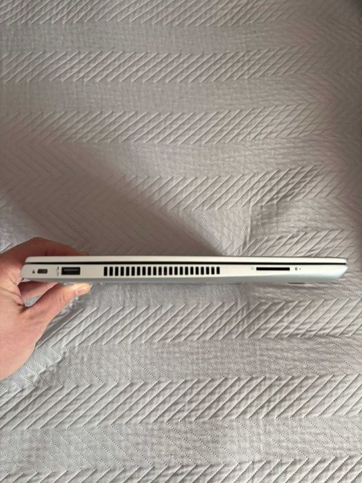 HP ProBook 440 G7 - Intel i5 - 16GB RAM - Dual Storage - Senzor Amprentă - Stare Top