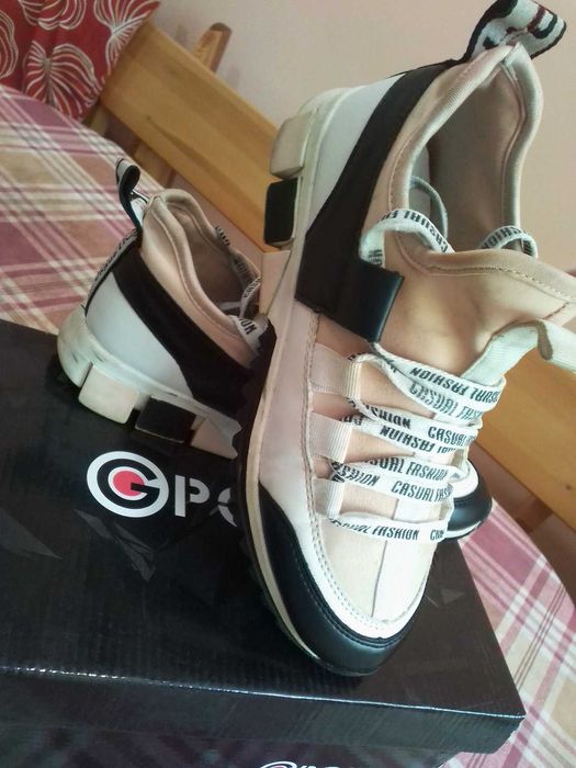 Дамски маратонки