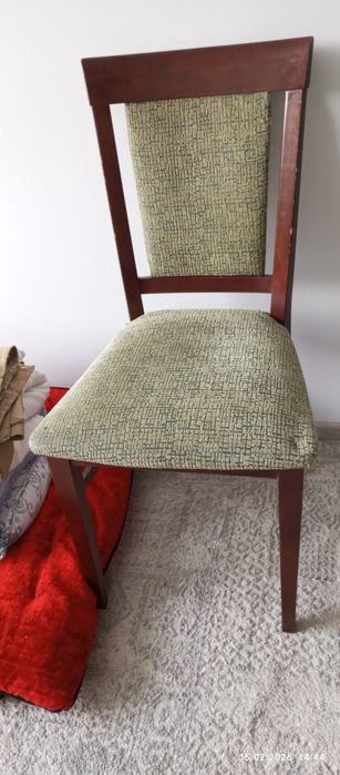 Стулья , деревянные