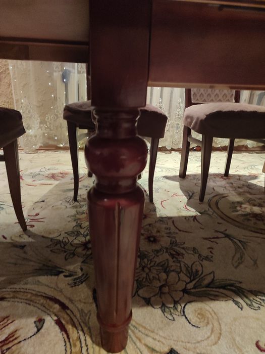 Продам стол с стульями