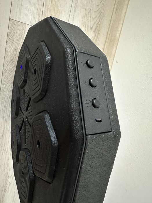 Aparat de box electronic, muzical + mănuși