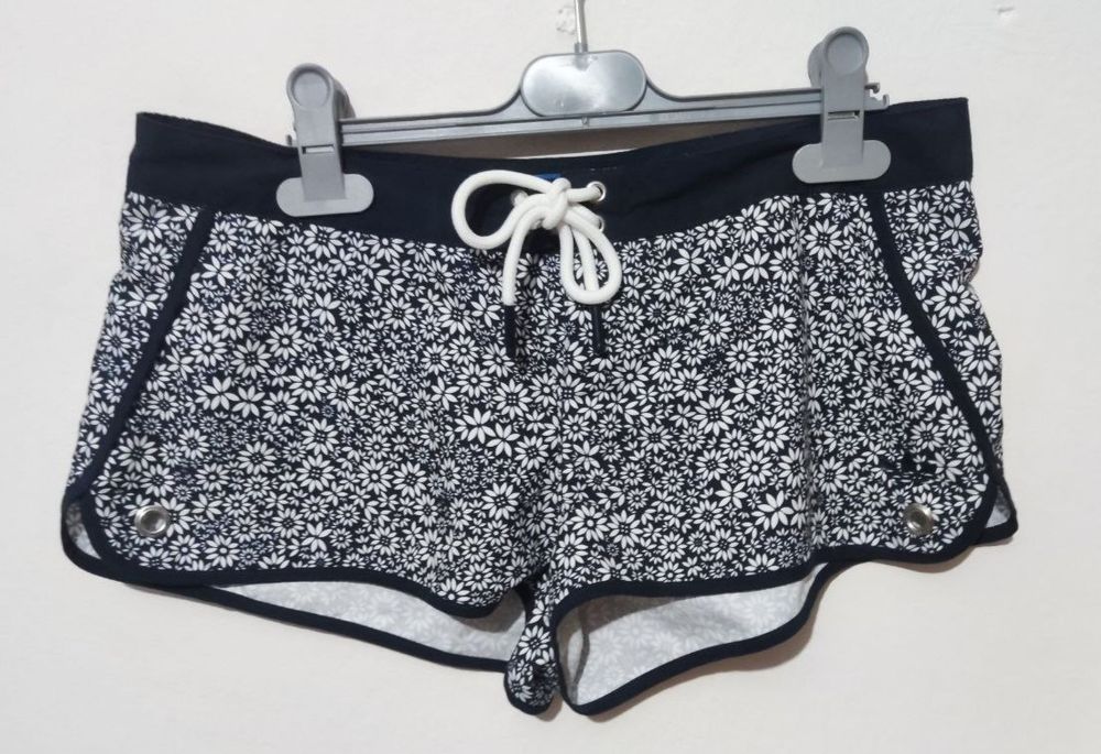 Adidas originals дамски панталонки шорти