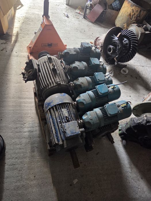 Reductoare și motoare electrice