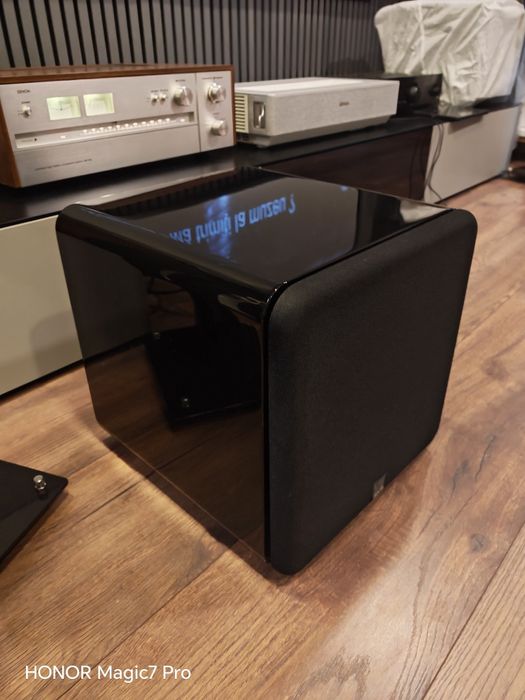 Subwoofer SVS Sb 1000 - 300w rms negru piano