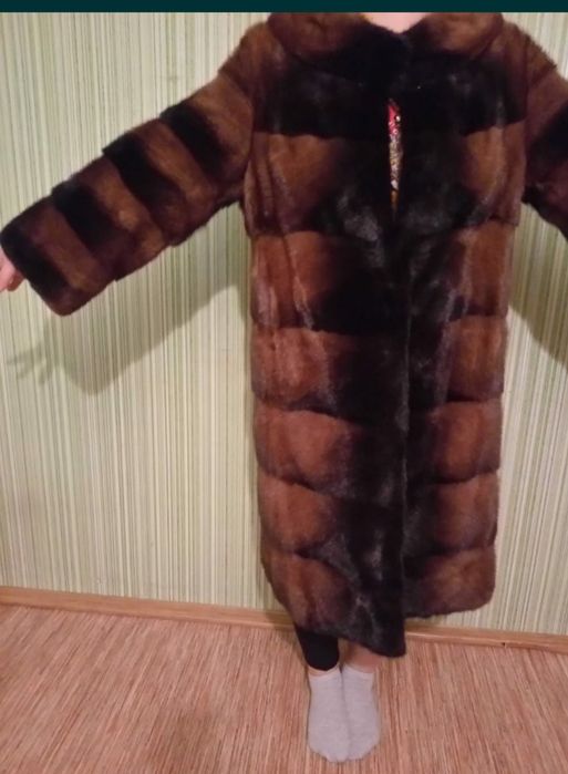 Продам шубу норковую