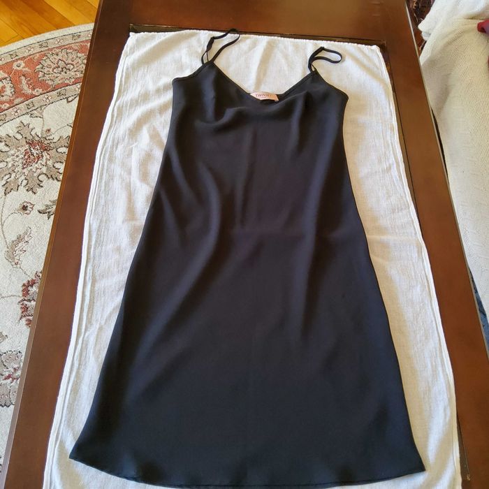 Продавам дамски блузи с къс и дълъг ръкав