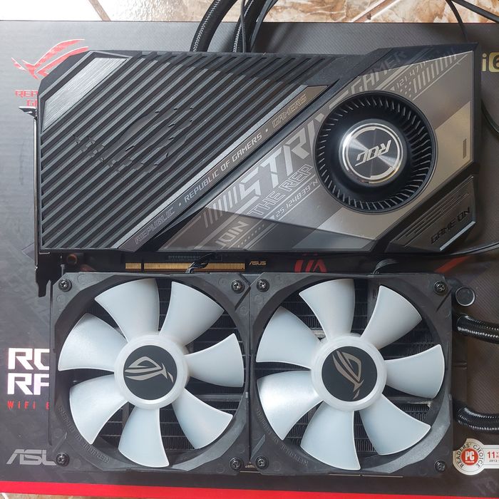 Placă video Asus RX 6900 XT 16GB GDDR6 cu răcire lichidă, la cutie VR ready