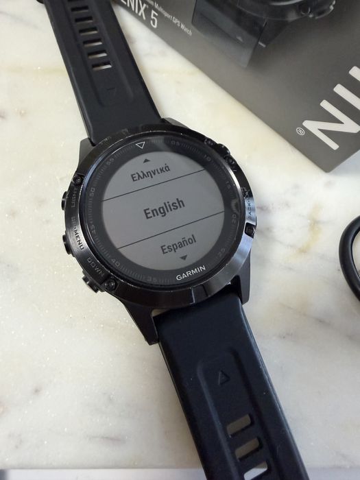 Garnin Fenix 5 Sapphire crystal