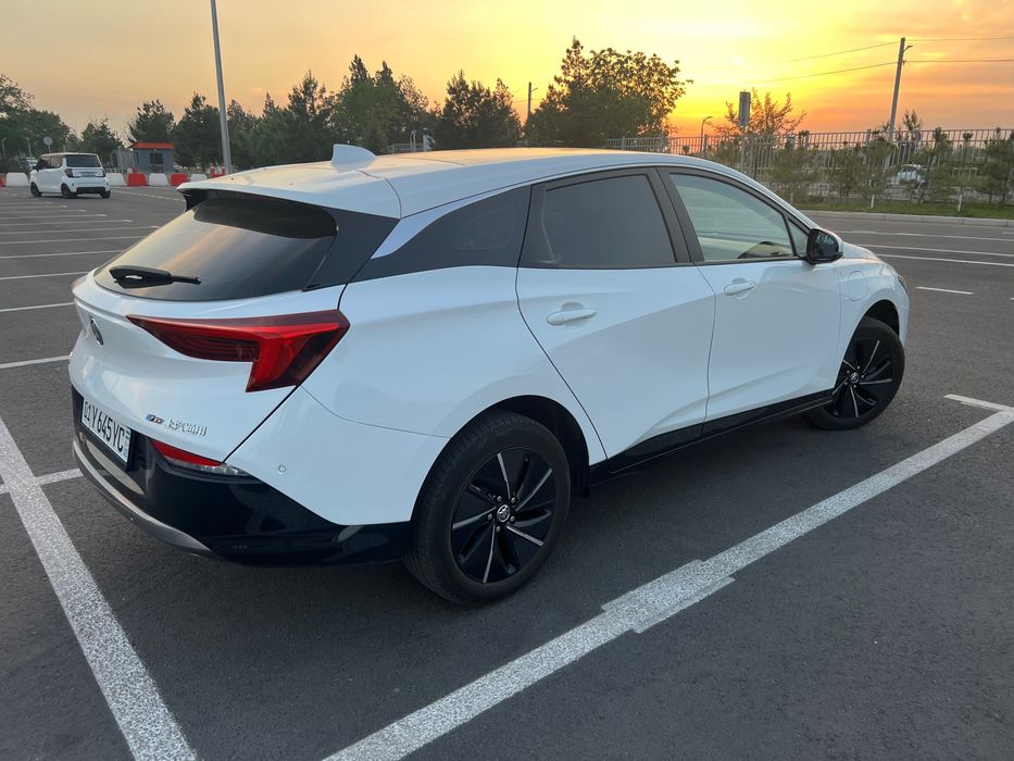 Buick Velite 6 элекромобиль