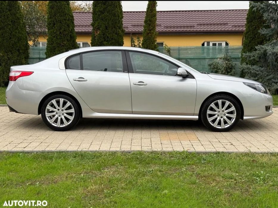 Renault Latitude 2.0 dci